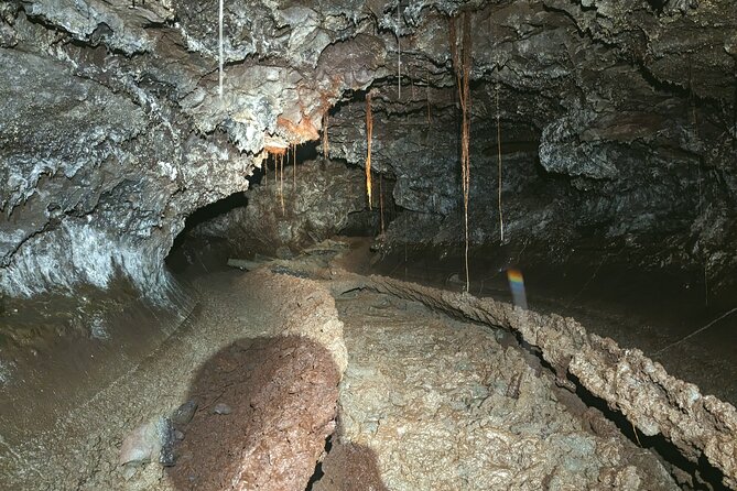 Discovery of the Lava Tubes 2004 of Piton De La Fournaise
