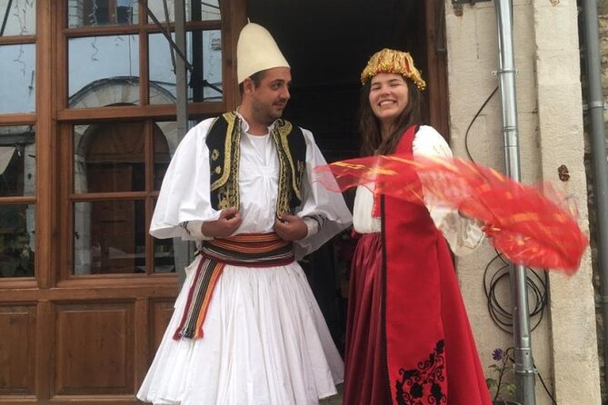 Enjoy the Bazaar in Traditional Costumes