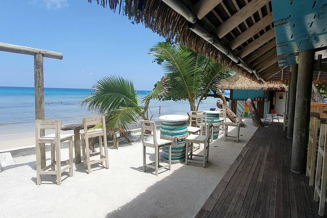 Exclusive Night Tour | Bars & Clubs or Casino | Mahé | Seychelles | 4-5 Hours
