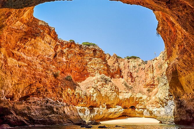 From Portimao to Paradise 90 Min Private Tour