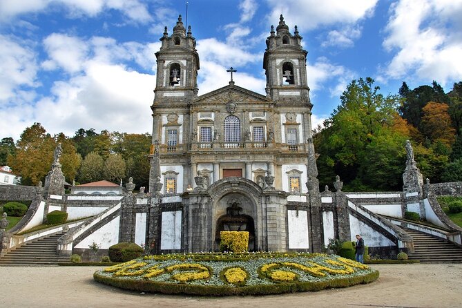 From Porto: Visit Guimarães & Braga With Lunch