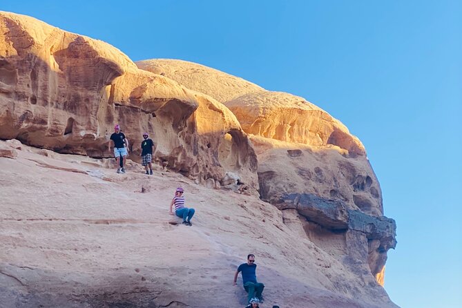 Full Day Jeep Tour & Traditional Lunch - Wadi Rum Desert Highlights