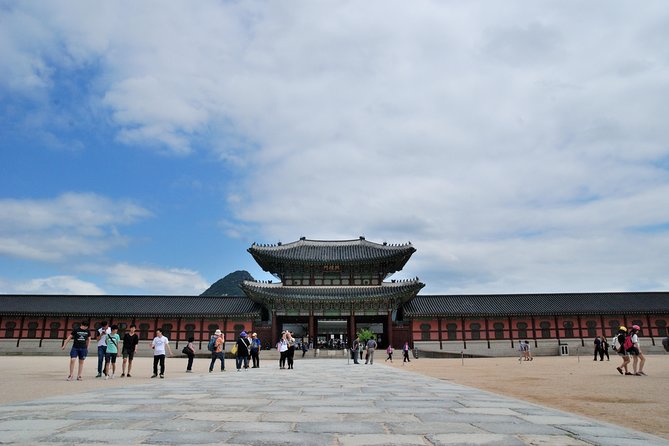 Full-Day Palace Tour in Seoul - Good To Know