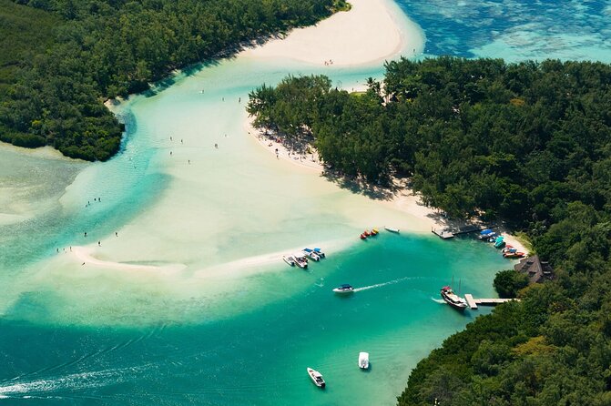 Full Day Shared Tour Catamaran to Ile Aux Cerfs