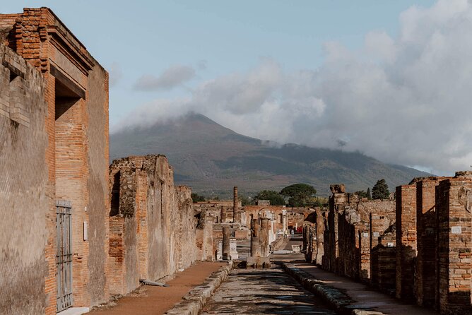 Full Day Tour To Pompeii From Rome - Good To Know