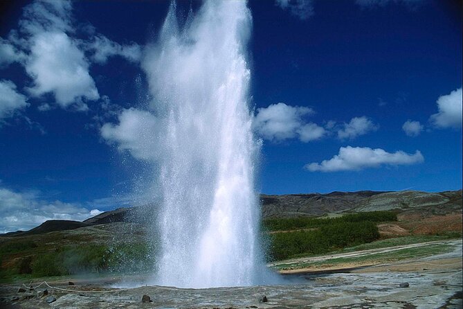 Golden Circle German-Speaking Small Group Tour From Reykjavik - Tour Details