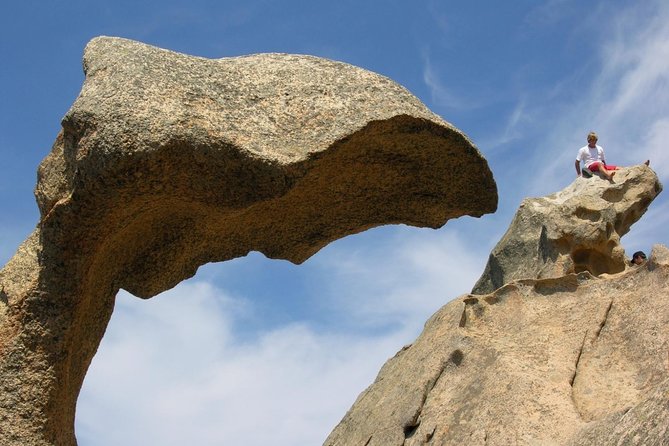 GRANITE & WINE OF GALLURA (North East Sardinia) - Pickup Logistics