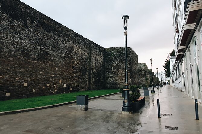 Group Walking Tour in Lugo - Good To Know