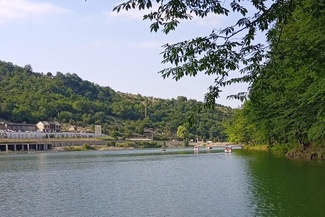 Guba Gachrash Village, Forest and Lake Chanlibel Tour From Baku - Good To Know