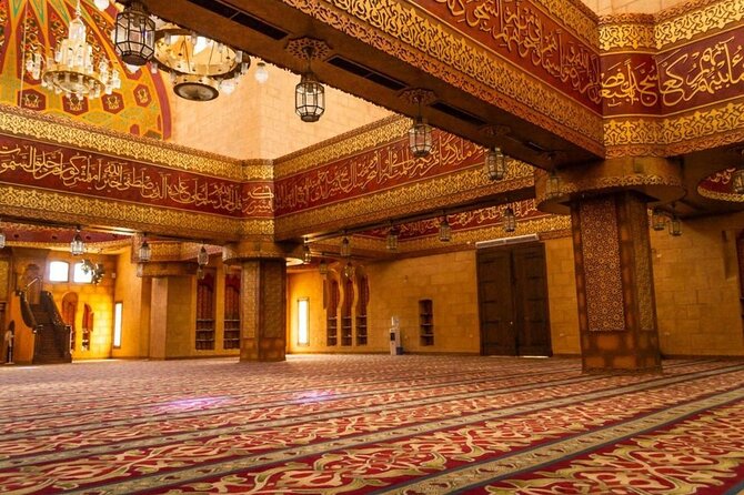 Guided City Tour, Shopping & Secret Places in Sharm El Sheikh