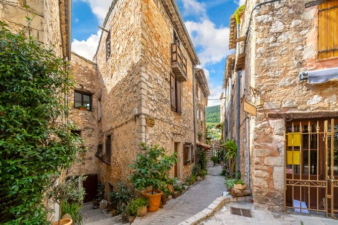 Guided Tour of the Most Beautiful Medieval Villages, Full Day - Good To Know