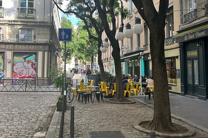 Guided Walking Tour in Lyon - Tour Location and Duration