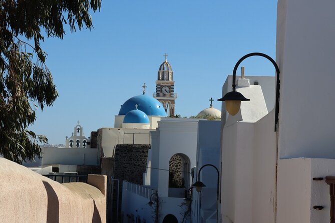 Guided Walking Tour in Santorini