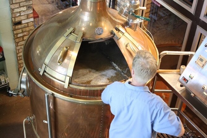 Half-Day Santorini Craft Beer and Spirits Tasting Tour