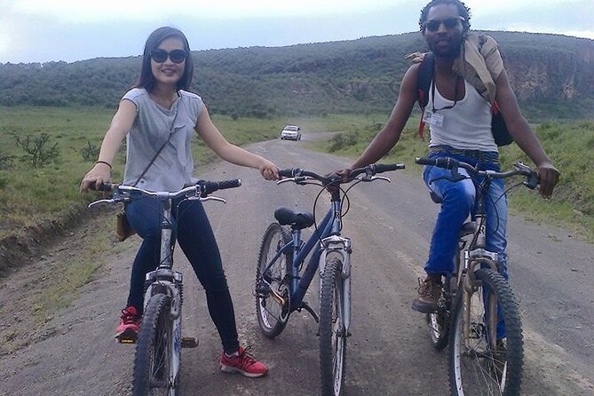Hells Gate and Lake Naivasha Boat Ride Guided Tour From Nairobi - Itinerary Details