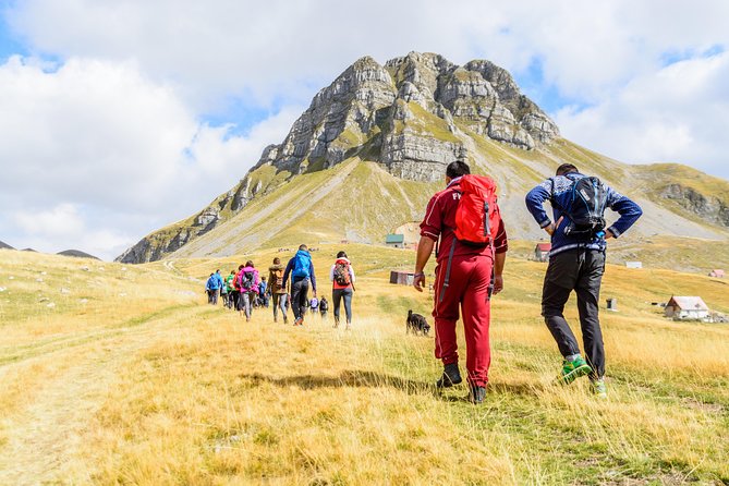 Hiking Kapetanovo Lake​ - Good To Know
