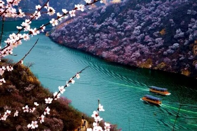 Huanghuacheng Lakeside Great Wall Bus Tour - Tour Details