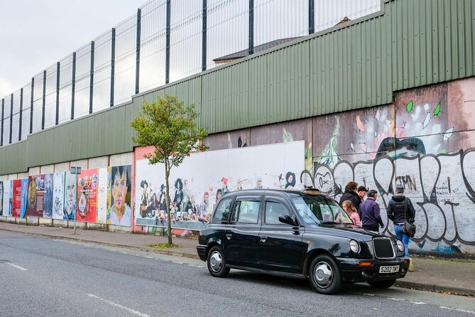 Iconic 2hr Belfast Taxi Tour the Troubles