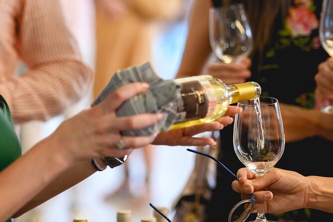 La Rioja Private Tour to 3 Wineries With Wine Tasting - Good To Know