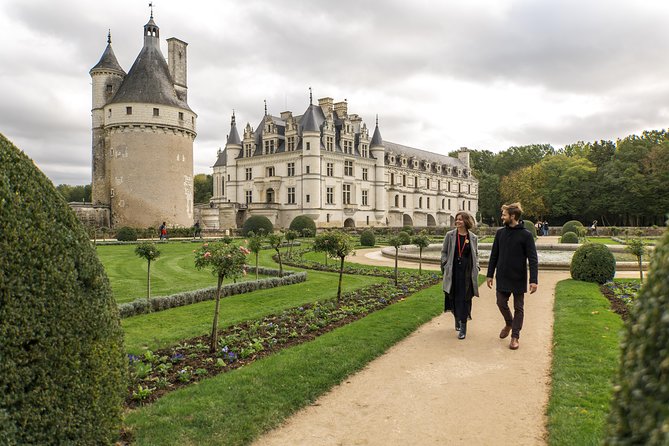 Loire Valley Castles Day Trip With Audio Guided Option From Paris - Good To Know