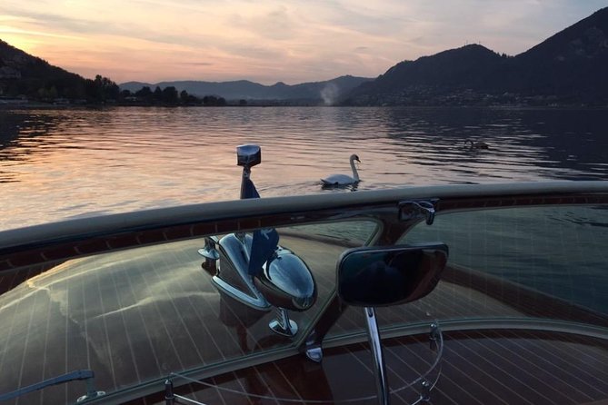 Luxury and Franciacorta Wine on Lake Como on Board of a Classic Riva Speedboat - Good To Know