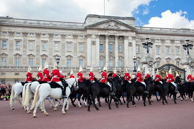 Magical Changing the Guard Royal Tour - Tour Overview