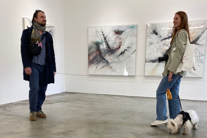 Marais Tour Through Contemporary Art Galleries & Coffee - Good To Know