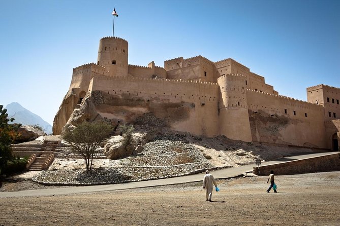Nakhal Fort-Nakhal Hotspring-Wadi Bani Awf-Bilad Sayt – Private Full Day Tour