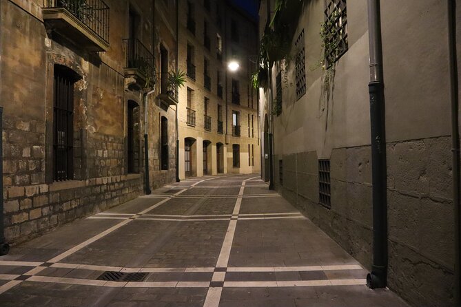 Night Tour Dark Secrets and Legends of Pamplona - Good To Know