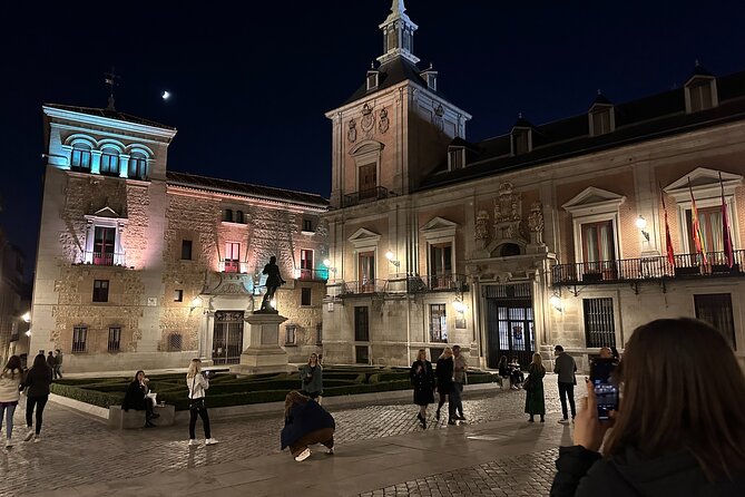Off-the-crowds Highlights of Madrid at Night Private Guided Tour - Tour Overview