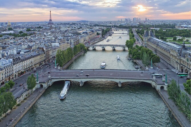 Paris Seine River Cruise With Commentary - Flexible Ticket - Experience Details