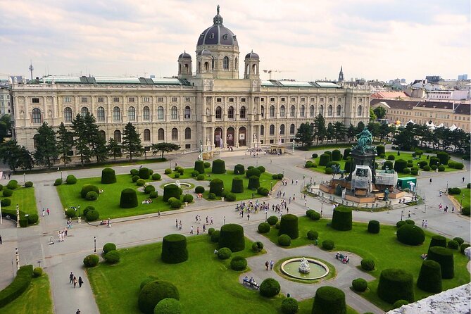 Private Day Tour From Prague to Vienna, English Speaking Driver - Good To Know