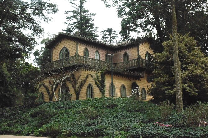 Private Day Tour From the Centre to the Highest Point in Sintra.