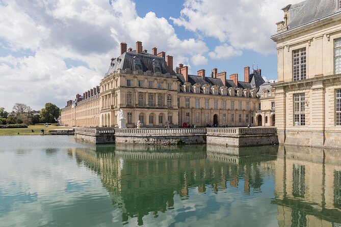 Private Day Trip From Paris to Fontainebleau With a Local Driver - Good To Know