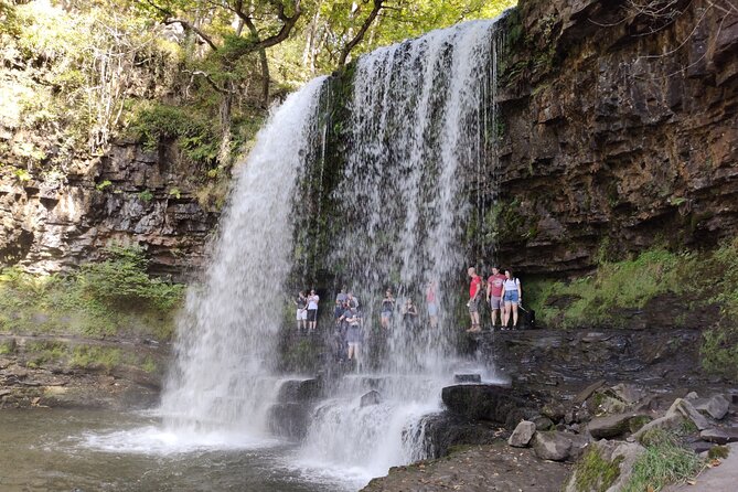 Private Hike – Eight Waterfalls Of The Brecon Beacons Adventure