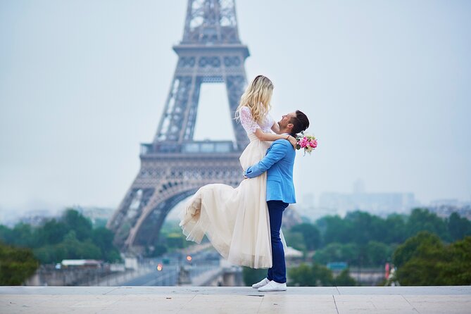 Private Romantic Photoshoot in Paris With Bouquet of Flowers - Good To Know