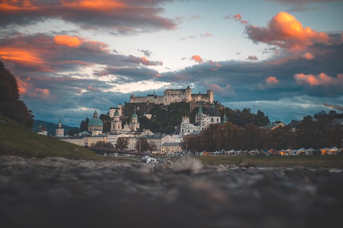 Private Scenic Transfer From Prague to Salzburg With 4h of Sightseeing - Good To Know