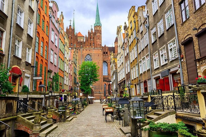 Private Shore Excursion: Walking Tour of Gdansk + Amber Museum + Malbork Castle - Good To Know