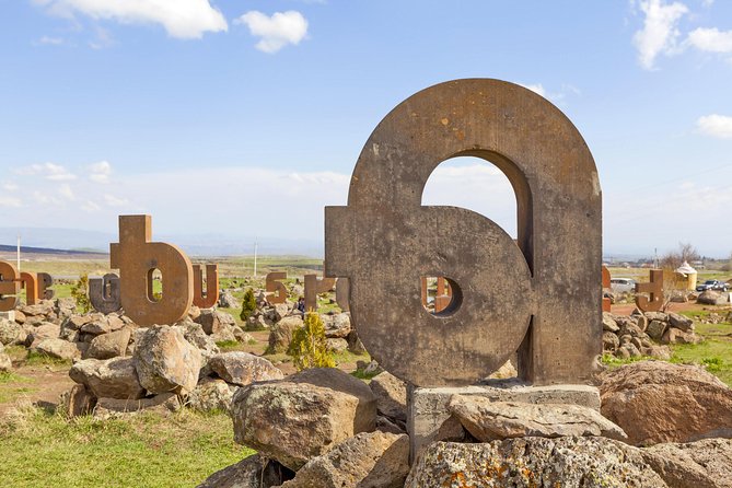 Private Tour: Alphabet Monument, Hovhannavank, Saghmosavank Monasteries