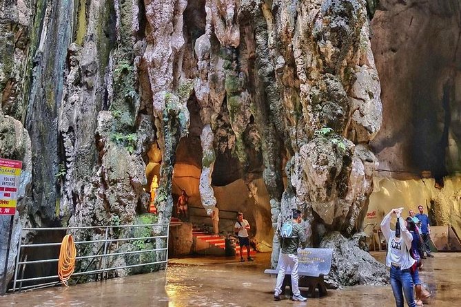 Private Tour Kuala Lumpur With Petronas Twin Towers Observation Deck & Batu Cave - Good To Know