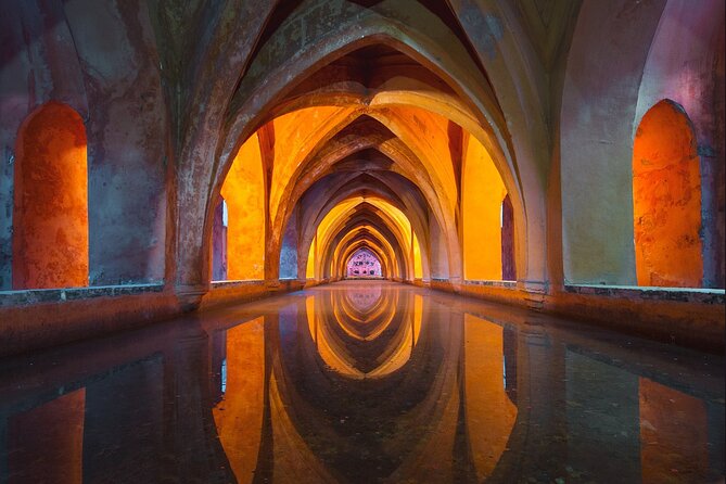 Private Tour of the Monuments of Seville and Panoramic by Car