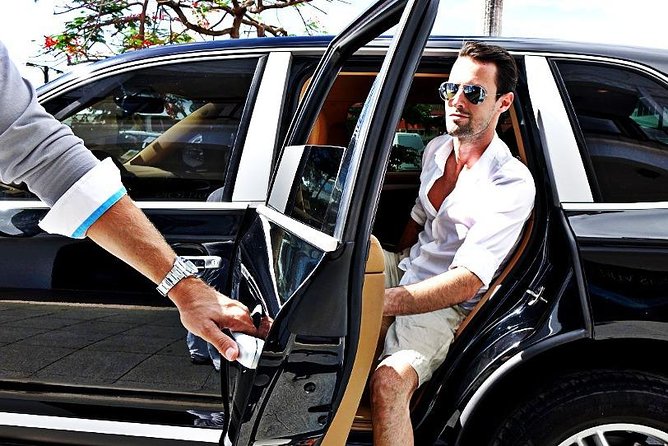 Private Transfer From Seville Airport(Svq) to Seville City Center