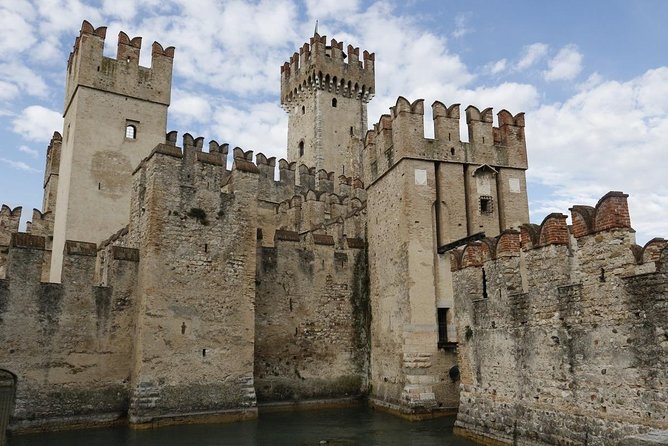 Private Transfer Tour Venice-Milan, Stopover Verona, Sirmione, Chauffeur Service - Service Details