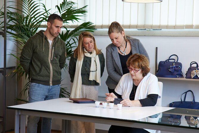 Private Visit to a Fashion Laboratory in Florence With Lunch - Good To Know