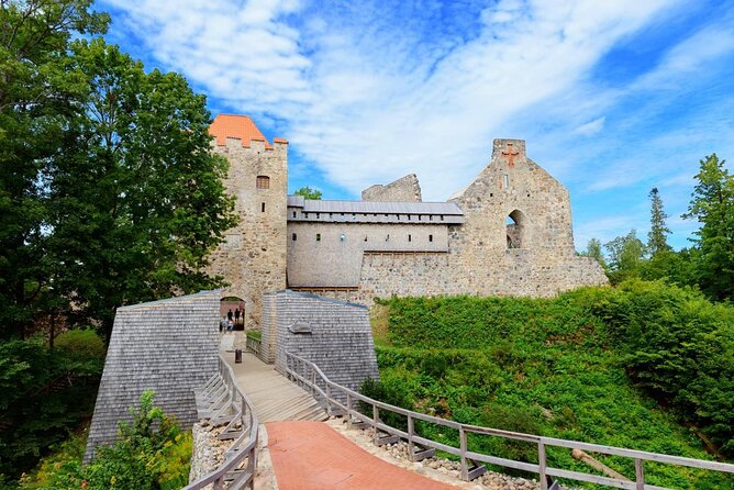 Remarkable Corners of Sigulda Christmas Walking Tour - Good To Know