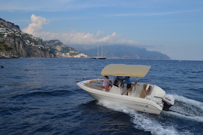 RENT Allegra All 19 Open 40 Hp WITHOUT LICENSE - Good To Know