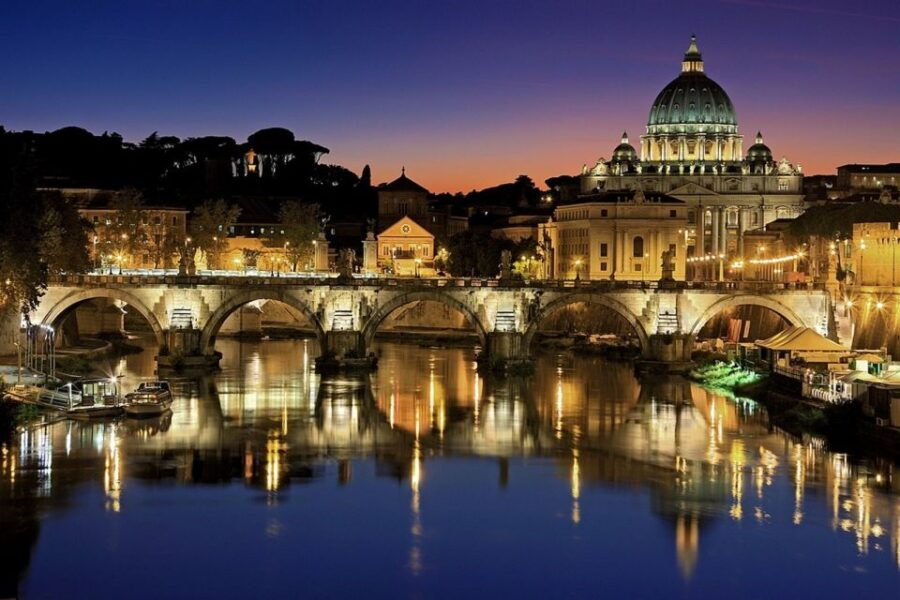 Rome: 3-Hour Semi-Private Christmas Walking Tour - Experience Description