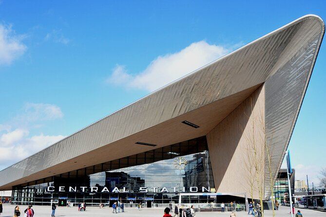 Rotterdam & Delft Private Offshore Daily Walking Tour
