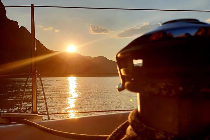 Sailing at Sunset on Lake Como: How to Escape From Daily Routine - Good To Know