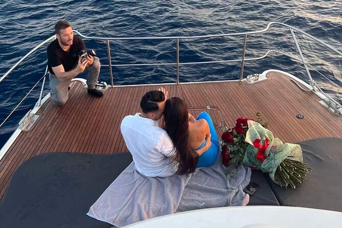 Santorini Live Streaming Moments - Good To Know